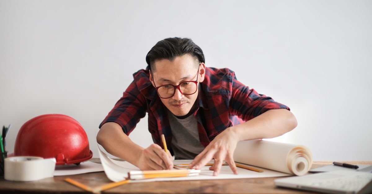 Do You Really Need $2,500 of Books for the Florida Contractor Exam?