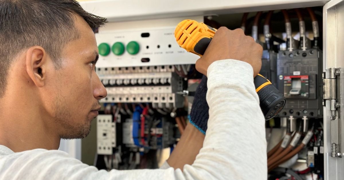 Journeyman Electrician Test: What Is On It and How to Pass